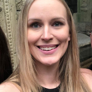 Meet your Posher, Laura